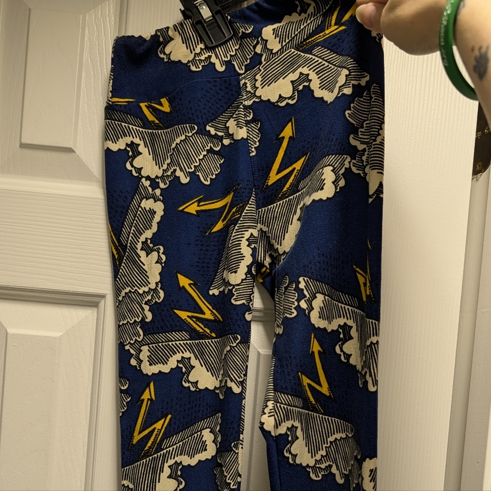 LuLaRoe Blue and Yellow Lightning Print Leggings